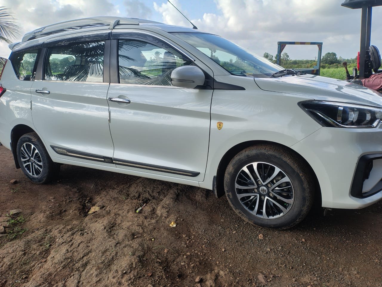 Dwarka tour cab